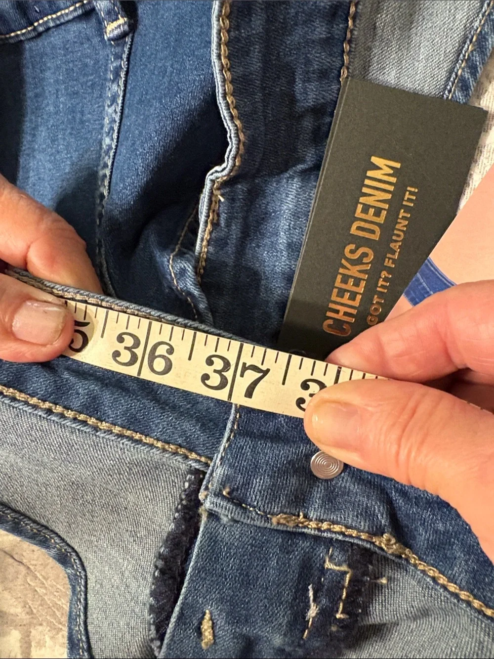 CHEEKS DENIM Classic Blue Jeans